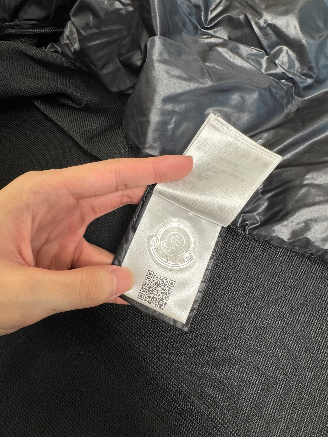 몽클레어 빅로고 니트패딩 점퍼 상품이미지7