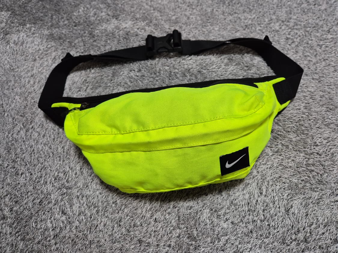 나이키 힙색 웨이스트백 형광 상품이미지1