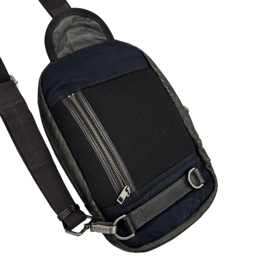 디젤 레더 슬링백 카키 상품이미지6