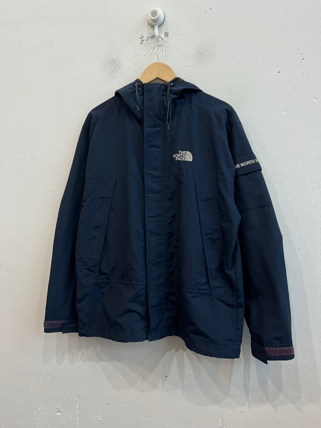 노스페이스 마운틴 바람막이 윈드 자켓 네이비  상품이미지1