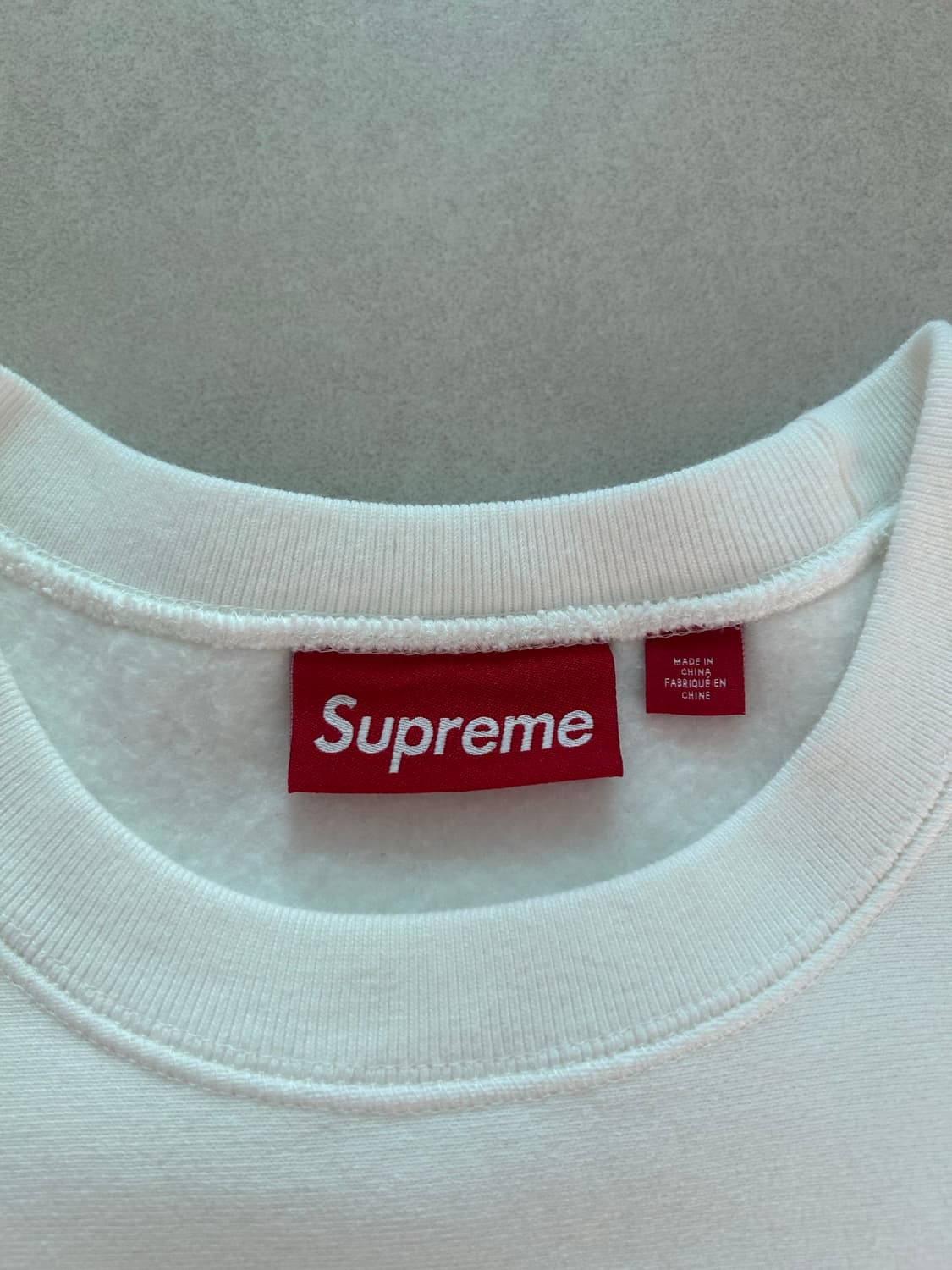 슈프림 워시드 박스 로고 크루넥 화이트 상품이미지4