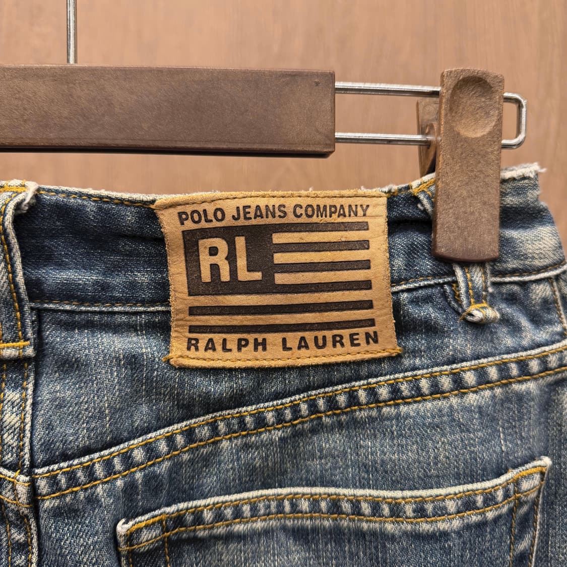 폴로 진스 데님 미니 스커트 빈티지 워싱 레더 패치 디테일 중청 상품이미지6