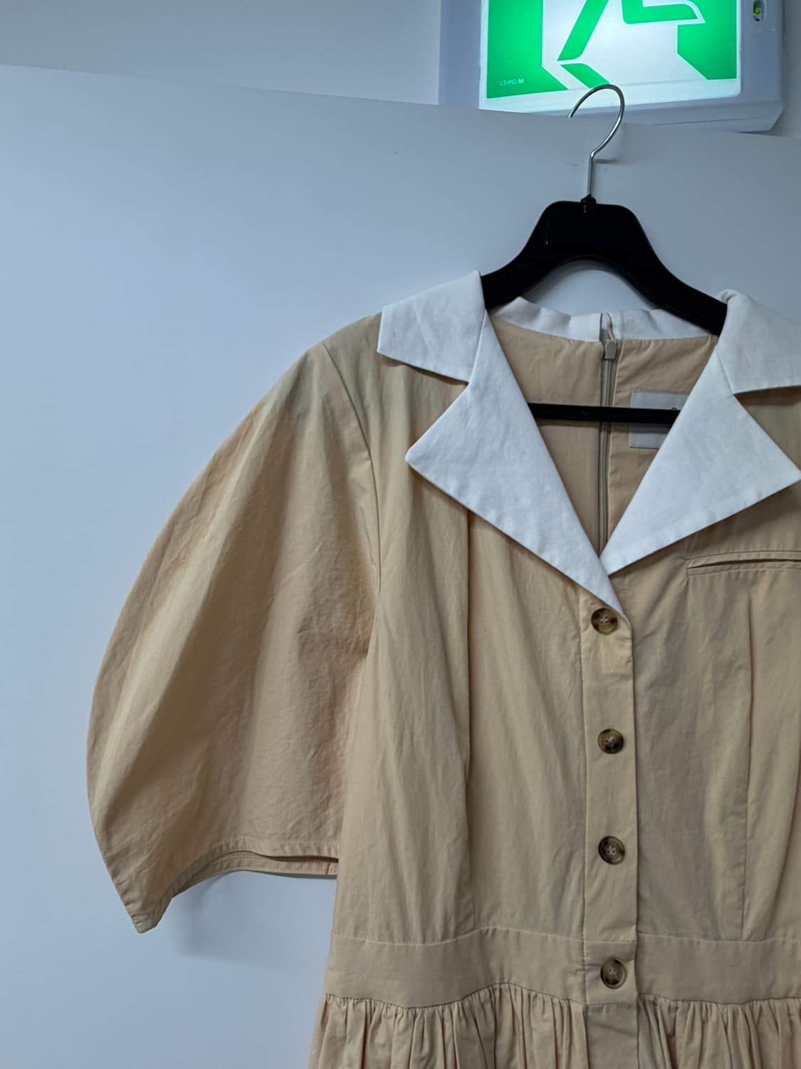 [AND YOU] 헐리우드 버터 셔링 원피스 상품이미지3