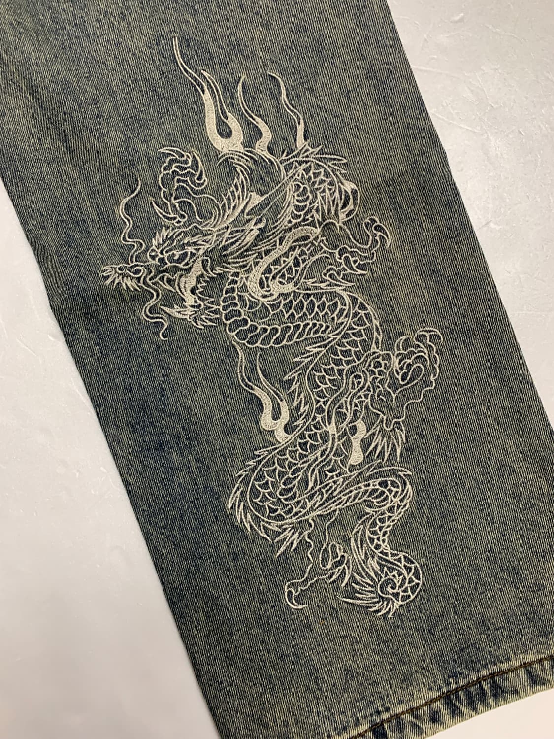 [사이즈28,30] 에드하디 배기핏 데님 용자수 드래곤 팬츠 상품이미지7