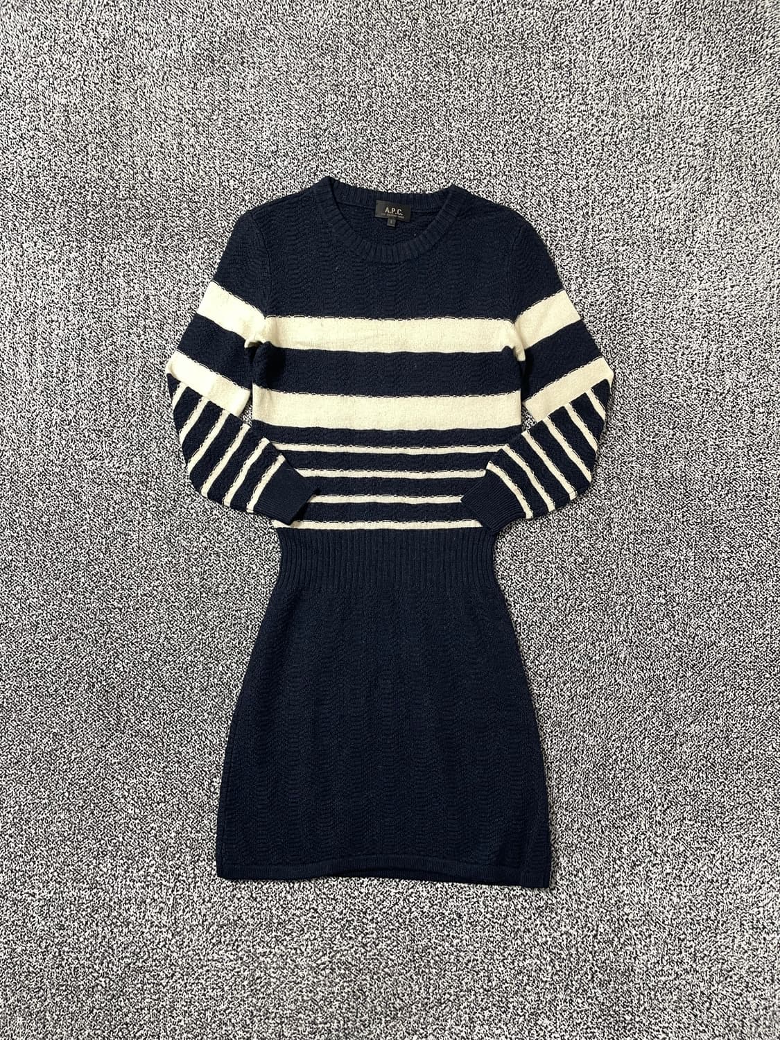 빈티지9. A.P.C 아페쎄 네이비 스트라이프 니트 미니 원피스 상품이미지2