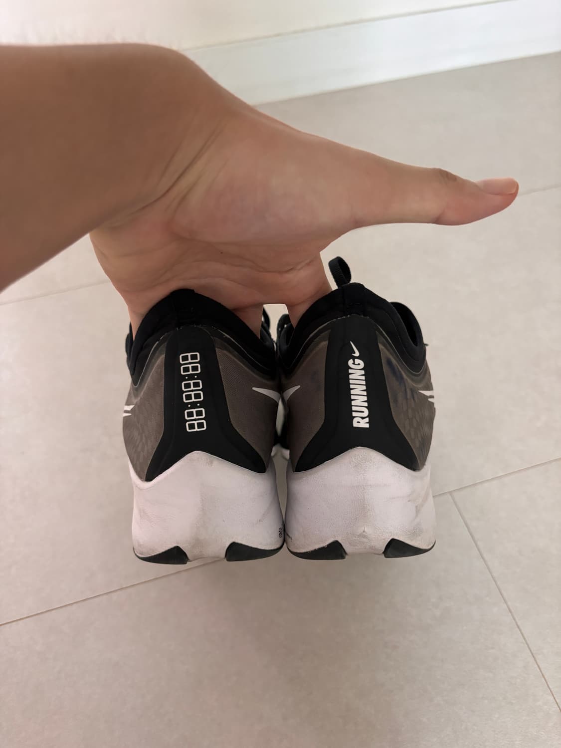 끝판왕 카본화, 부담 없이 경험할 수 있는 기회/나이키 줌플라이3 285 상품이미지7