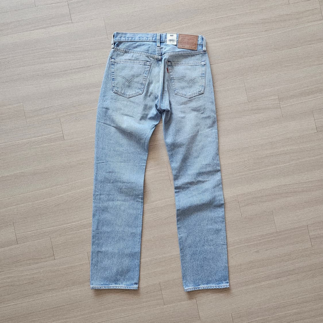 30X32 새제품 리바이스 501 오리지널 핏 맨즈 진 연청 청바지 찢청 상품이미지3