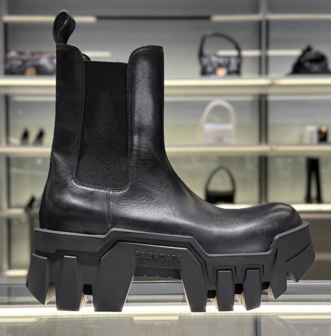 balenciaga 발렌시아가 불도져 청키부츠   상품이미지1