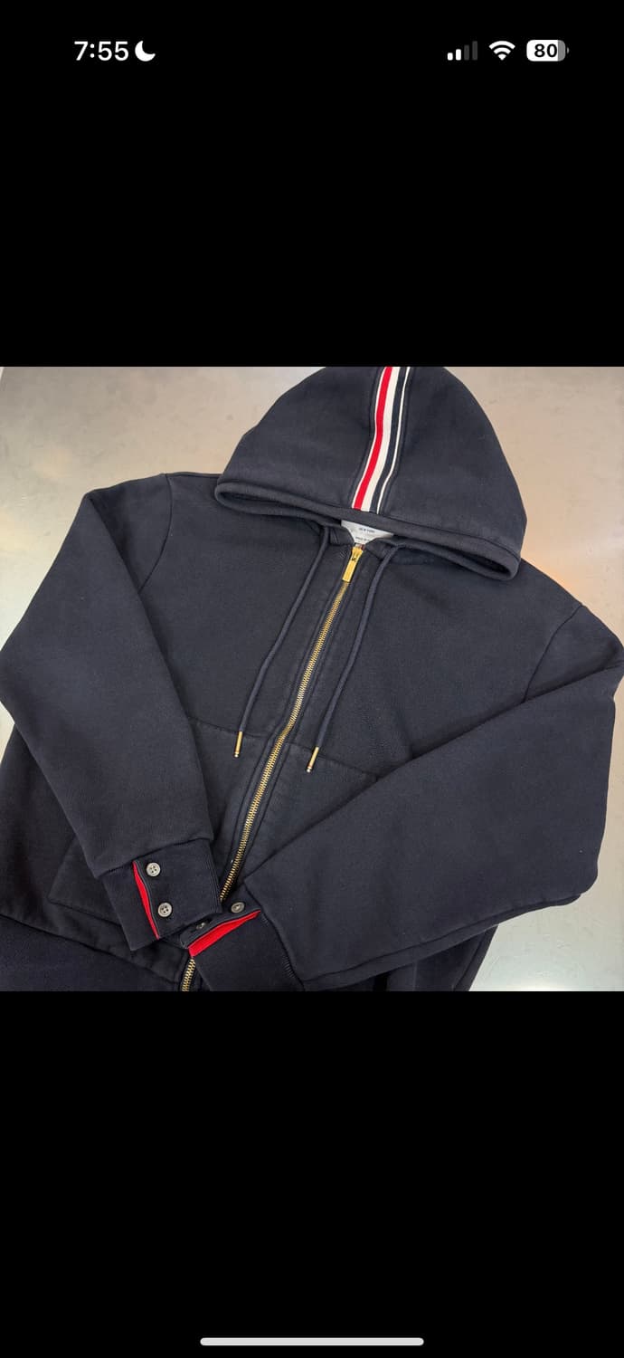 [리오브전포점] 톰브라운 백삼선 스트라이프 금장 후드집업 상품이미지3