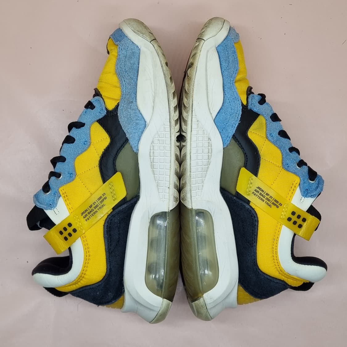 나이키 조던 MA2 유니버시티골드 농구화265 상품이미지5