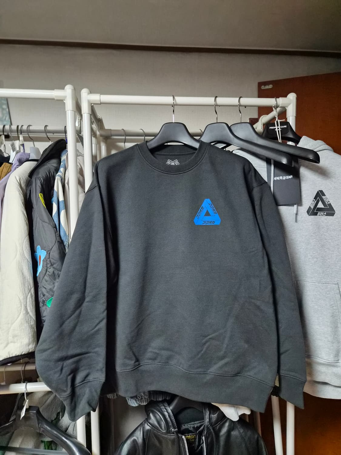 팔라스 후쿠오카 크루넥 상품이미지1