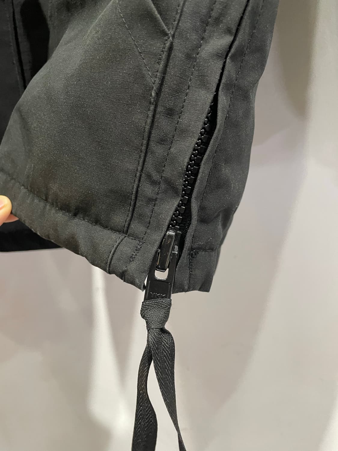 캐나다 구스 Constable 블랙 패딩 M 정품 상품이미지6