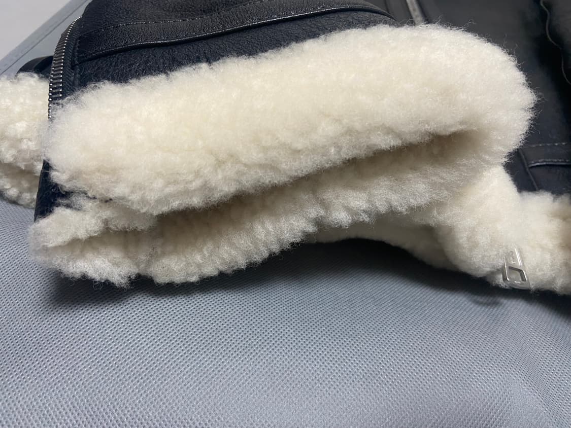 느와르라르메스 검흰 무스탕 44 블랙 화이트퍼 상품이미지4