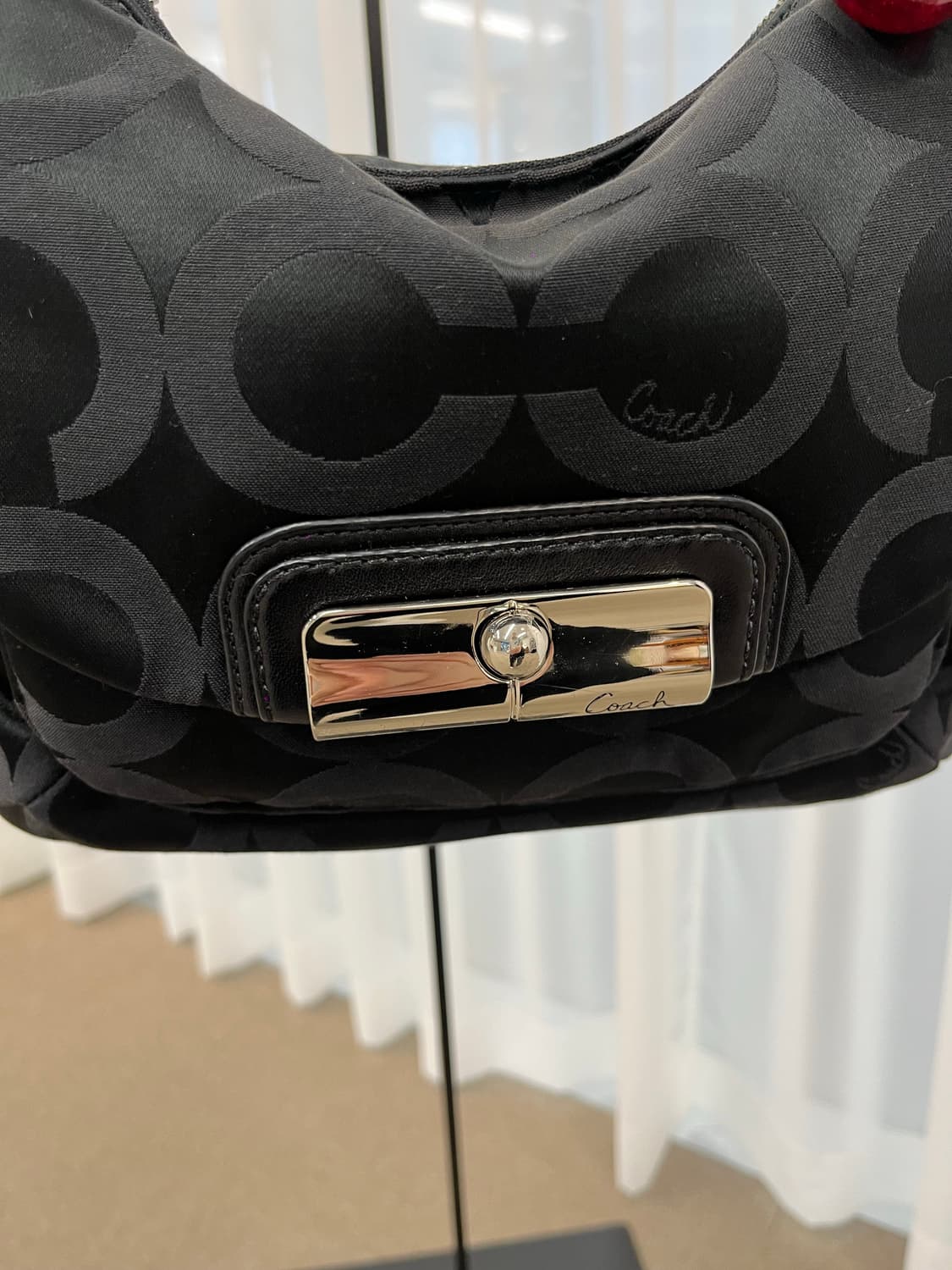 Coach Black Logo Shoulder Bag 상품이미지5
