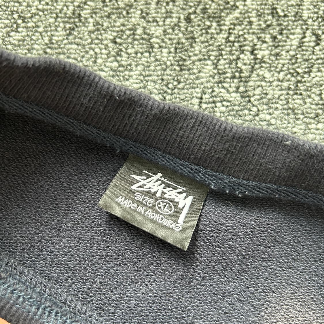 스투시 베이직 로고 네이비 맨투맨 상품이미지7