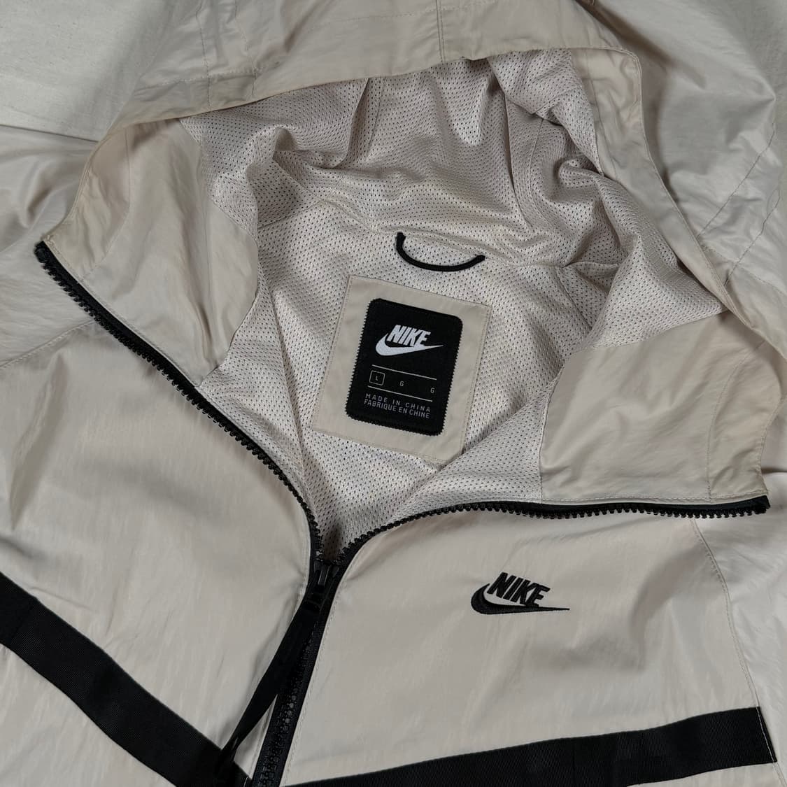 나이키 테크팩 바람막이 후드 집업 자켓 상품이미지2