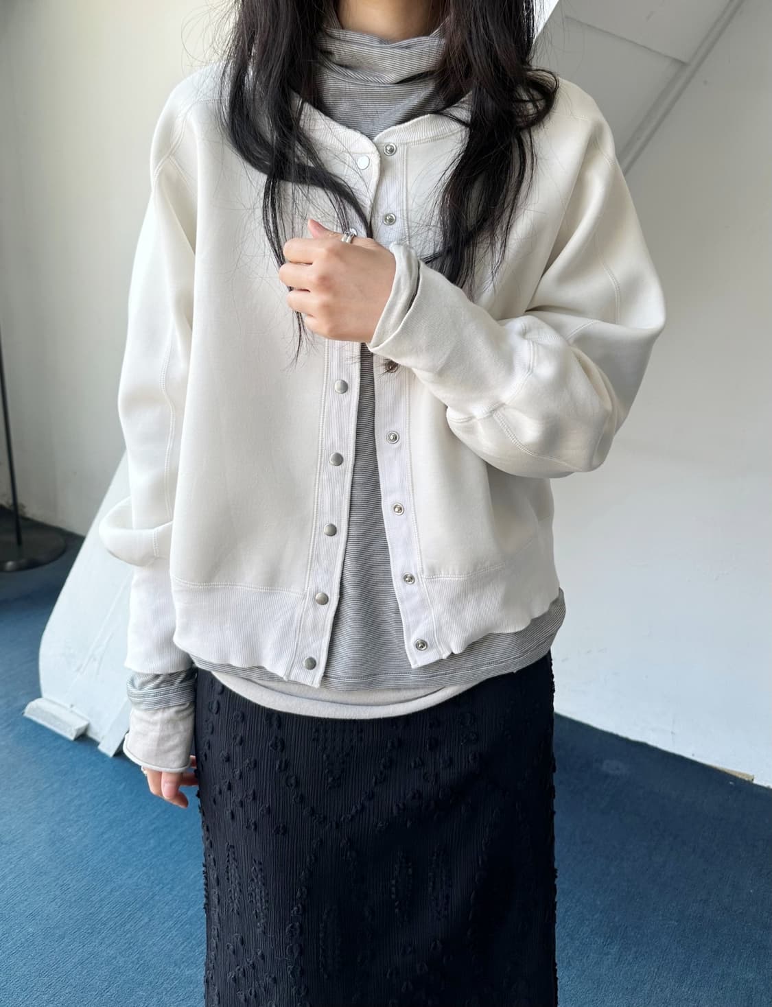 Poly rayon crew neck cropped cardigan 상품이미지6