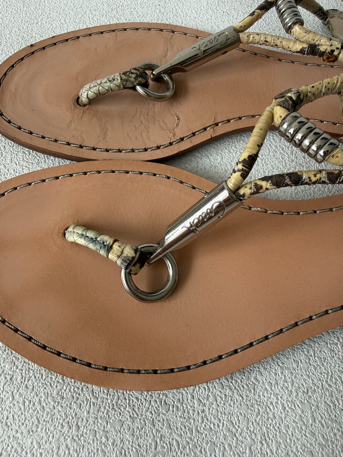 [230]코치(COACH) 파이톤 플리플랍 샌들  상품이미지6