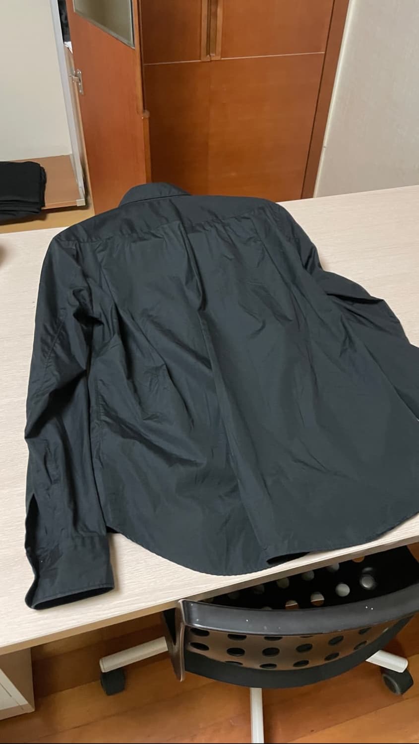 꼼데가르송 옴므 플러스 23aw 비대칭 다트 셔츠 m 상품이미지5