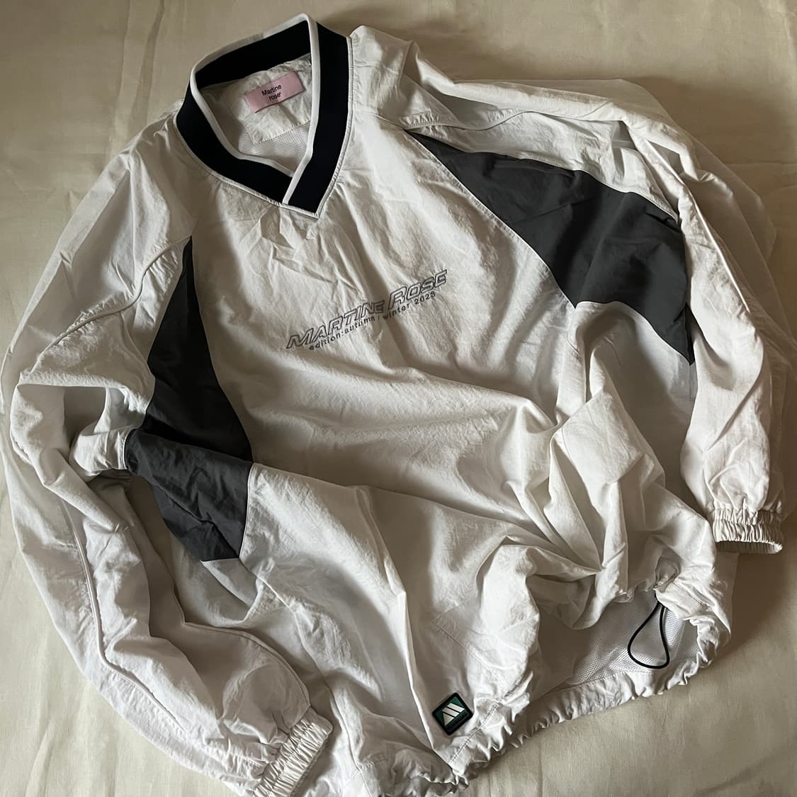 마틴로즈 aw23 sports pullover 상품이미지6