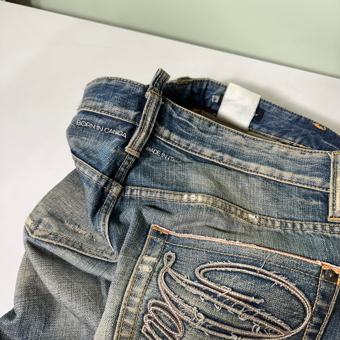 M 디스퀘어드2 버튼플라이 녹워시드 슬림핏 셀비지 데님팬츠 상품이미지2