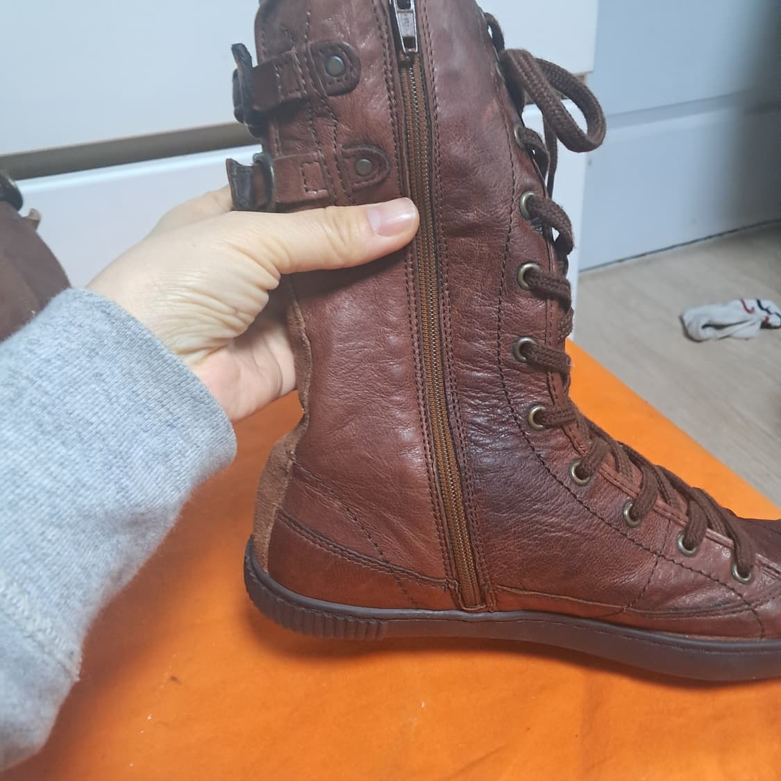 (거의새제품)파토갸스 가죽 하이탑 스니커즈 부츠 240 상품이미지4