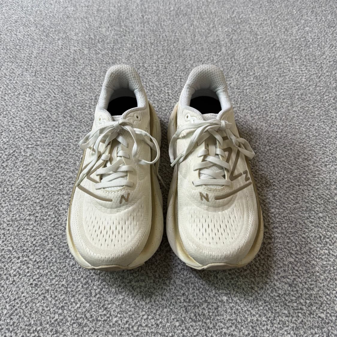 [정가 18만원] 뉴발란스 러닝화 프레쉬폼 240 상품이미지3