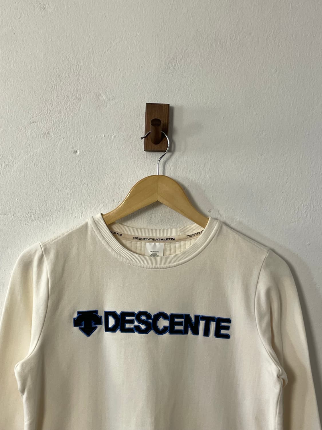 데상트 맨투맨  상품이미지2