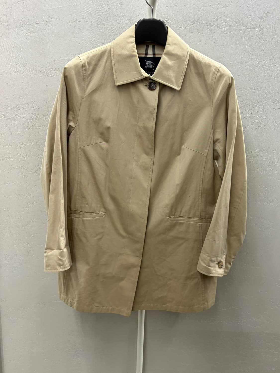일본 라이선스 버버리 하프 코트 베이지 13 상품이미지2