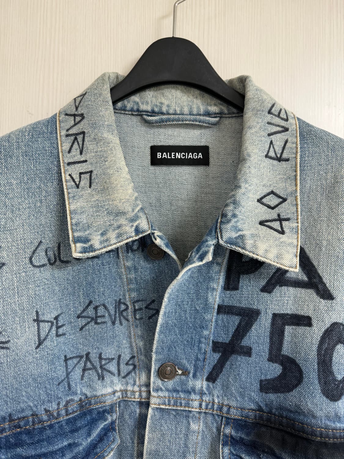 [46] 발렌시아가(Balenciaga) 그래피티 데님 자켓 상품이미지2