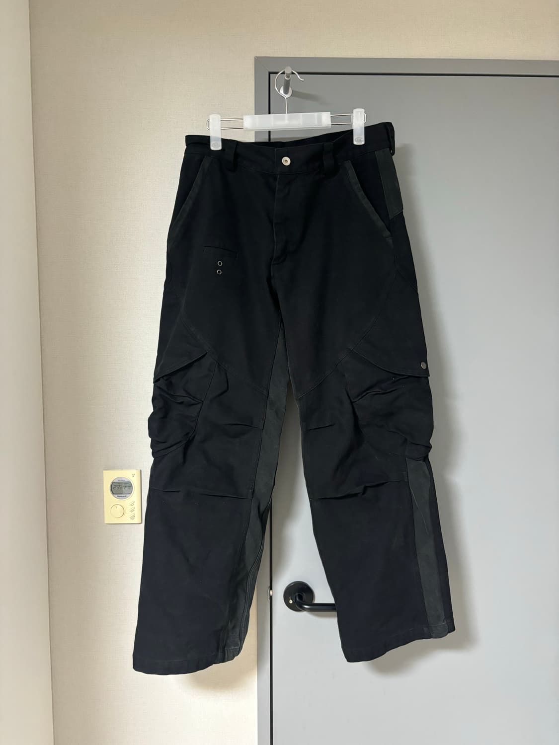 CORE:14 SHELL CARGO PANTS (BLACK) 상품이미지2