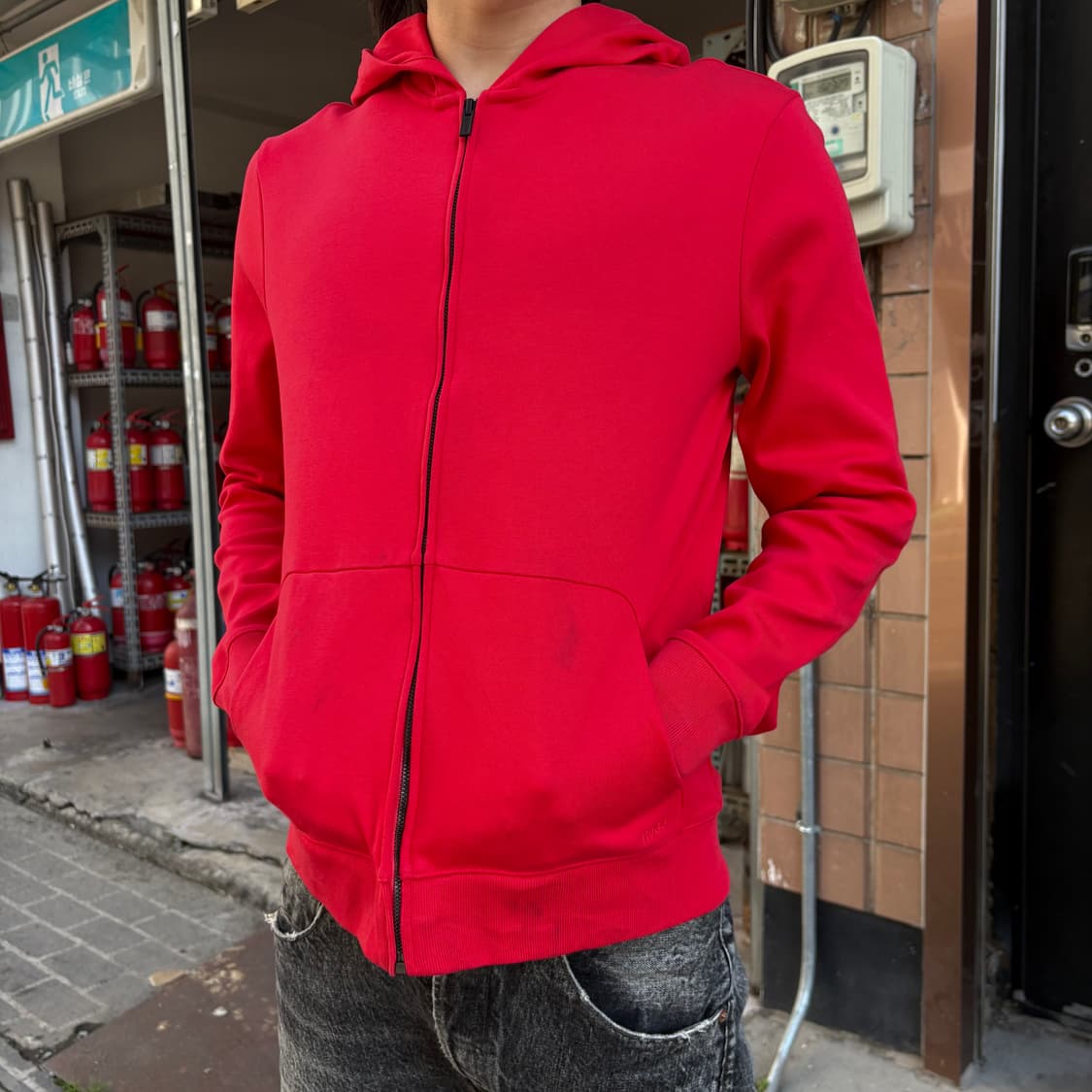 휴고 보스 백 라인 후드 집업 상품이미지1