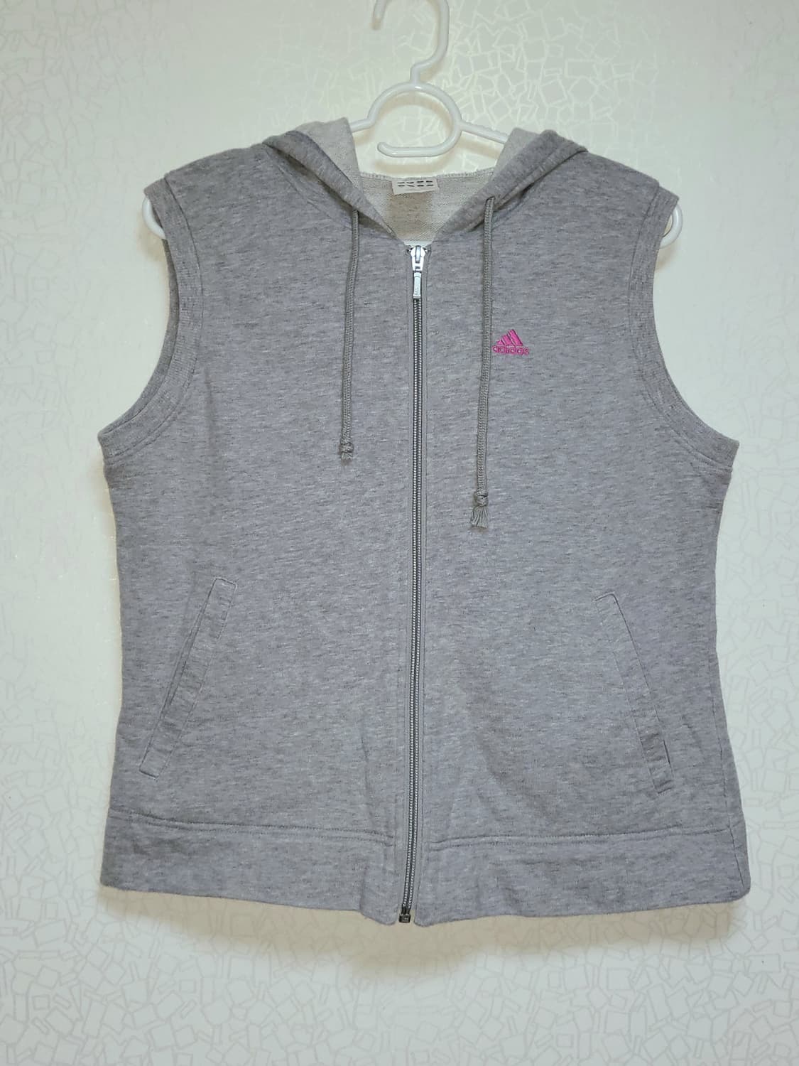 아디다스 핑크 로고 후드 조끼 상품이미지2