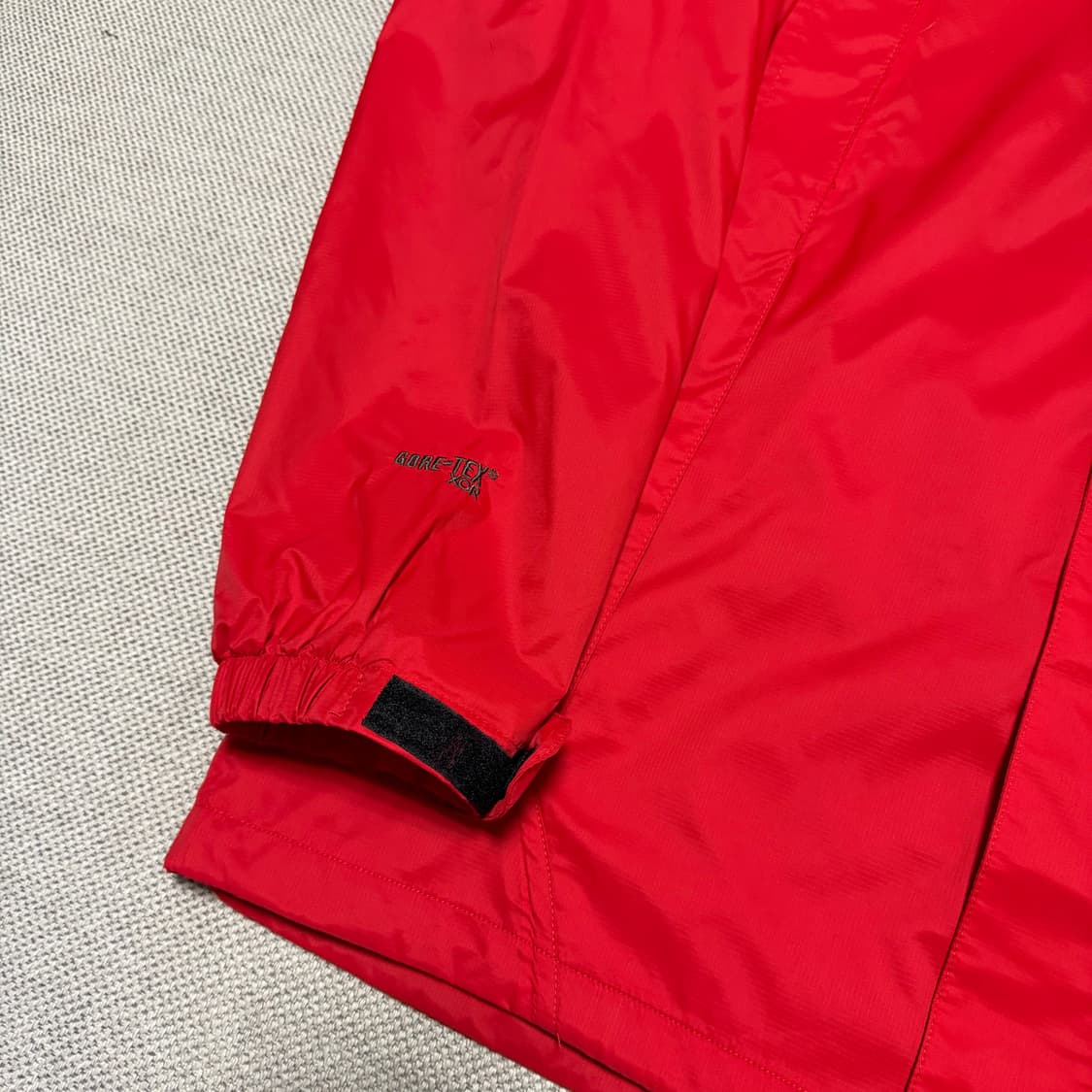 노스페이스 써밋시리즈 고어텍스XCR 바람막이 자켓 상품이미지2