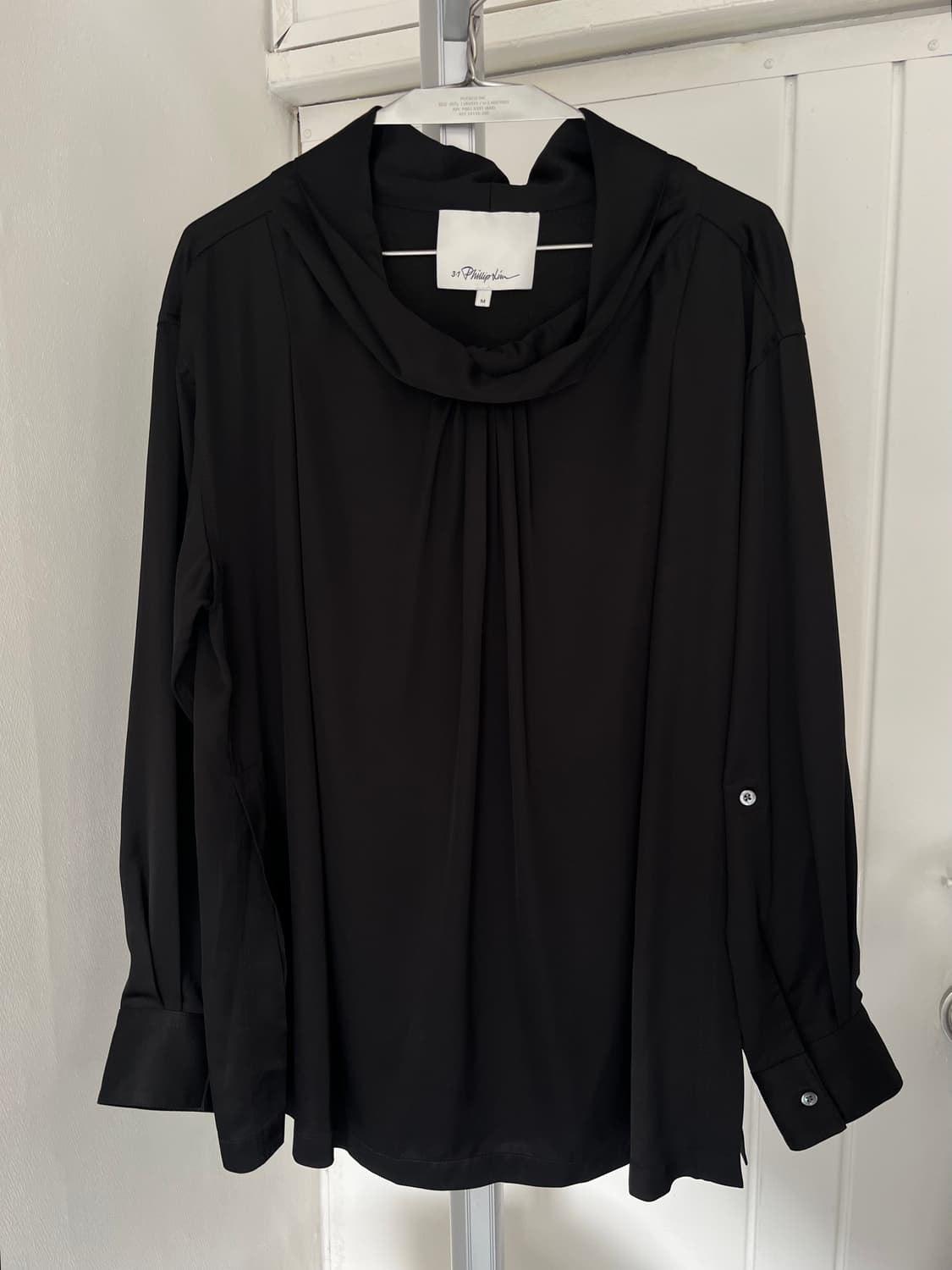 black drape blouse 상품이미지1