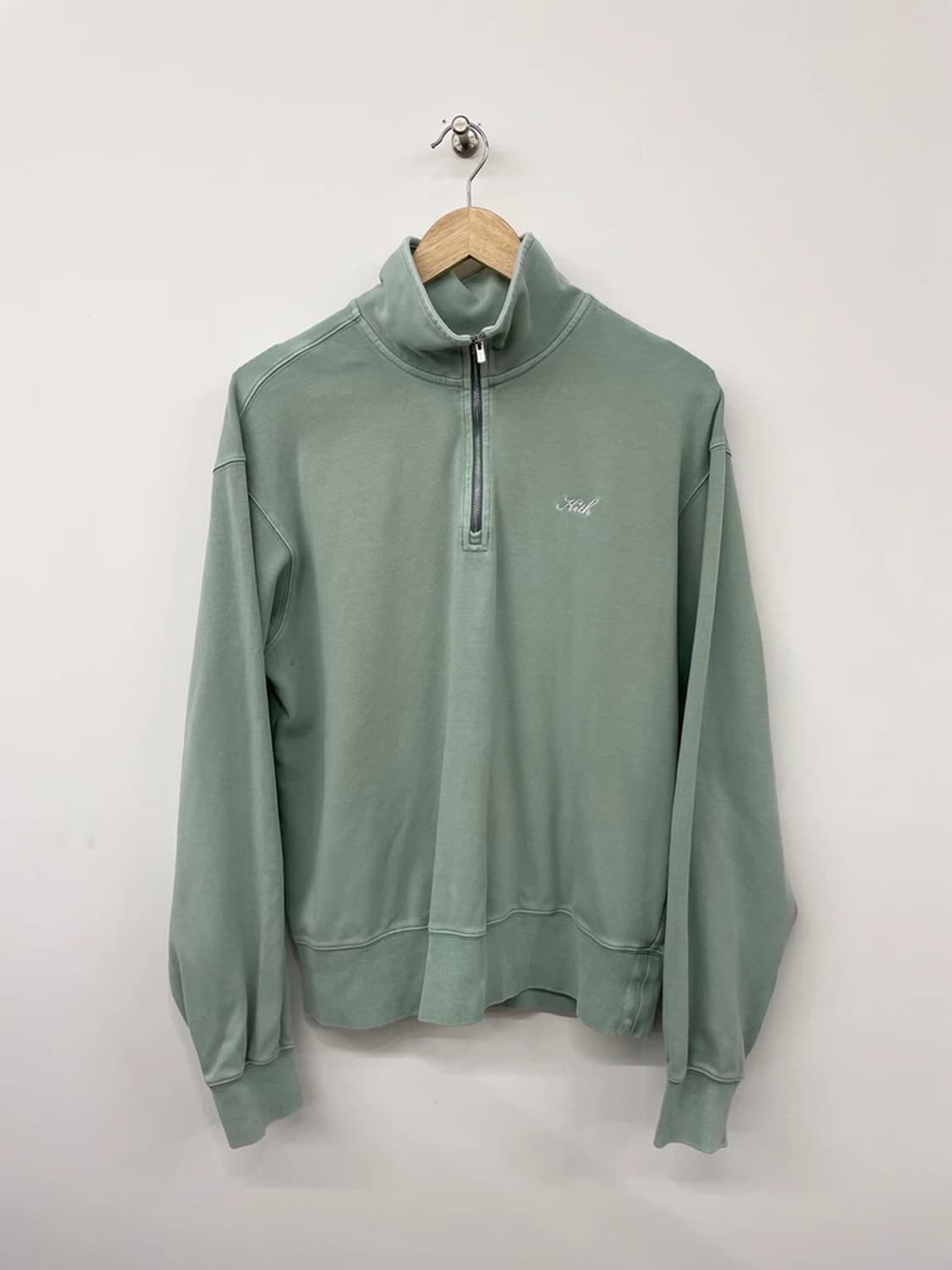 KITH 자수 로고 하프집업 맨투맨 PN9871 상품이미지1