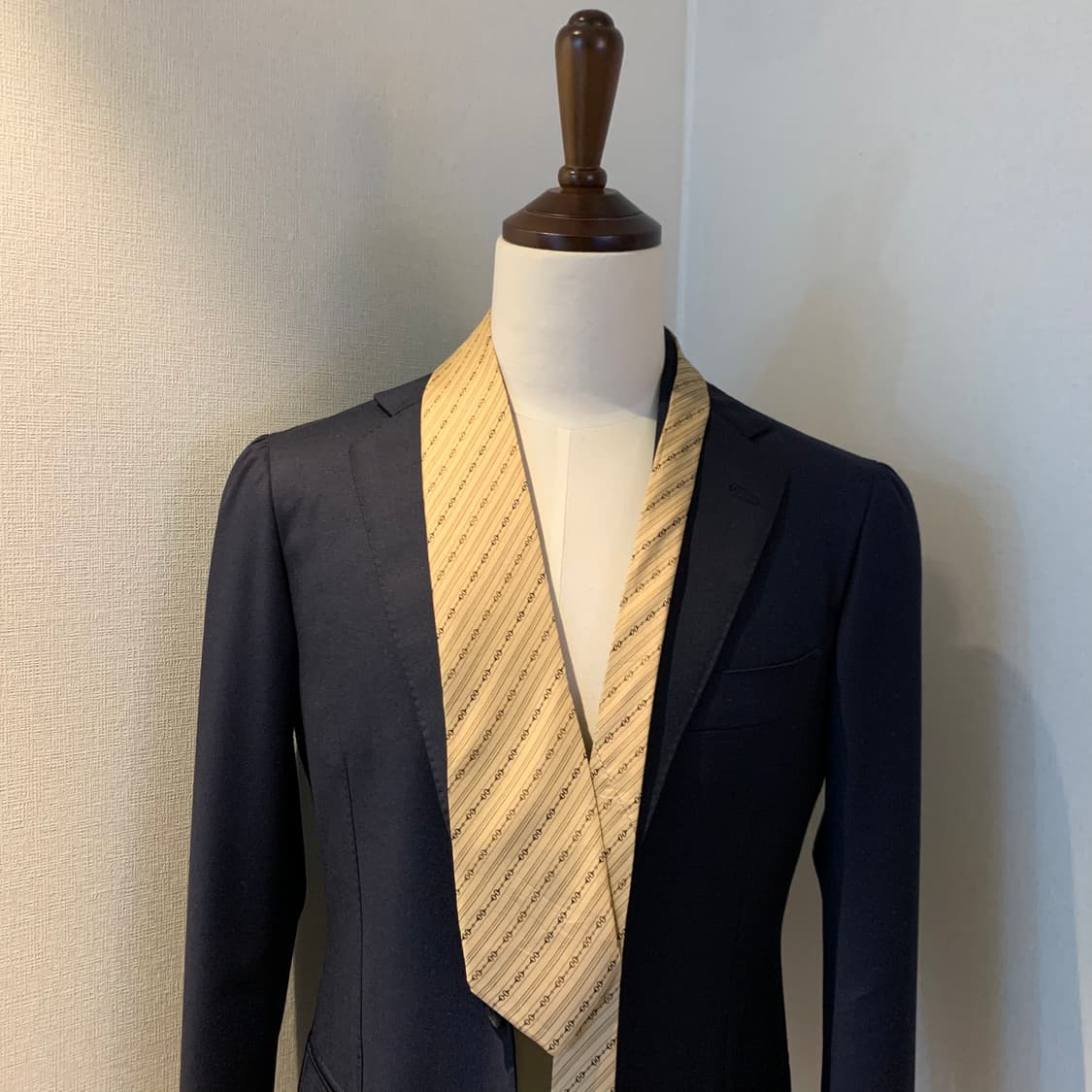 셀린느(CELINE) 빈티지 명품넥타이 결혼식룩 코디 A+등급 8.4cm 상품이미지1