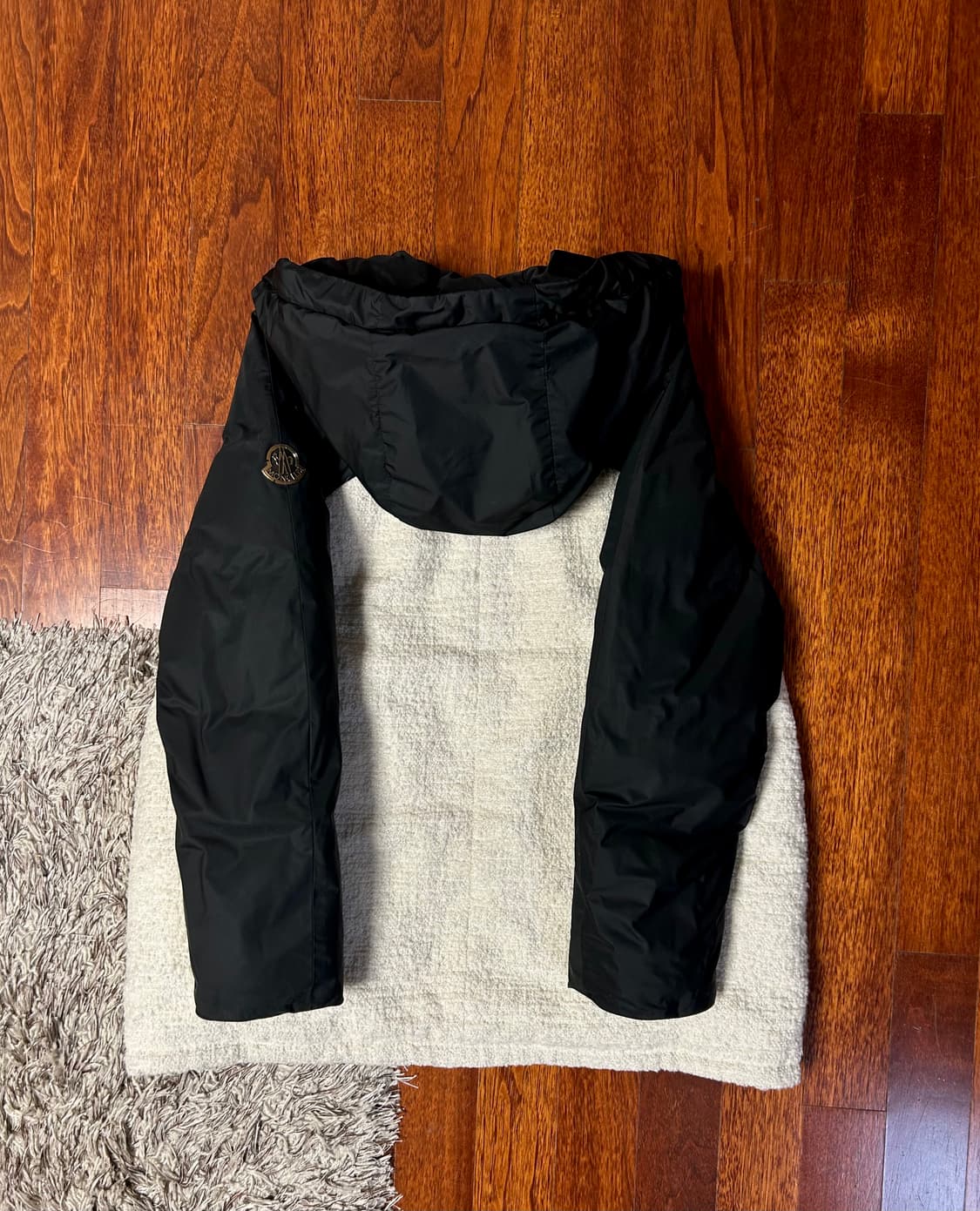 몽클레어 감마로즈 울 다운 패딩(1/66) 상품이미지8