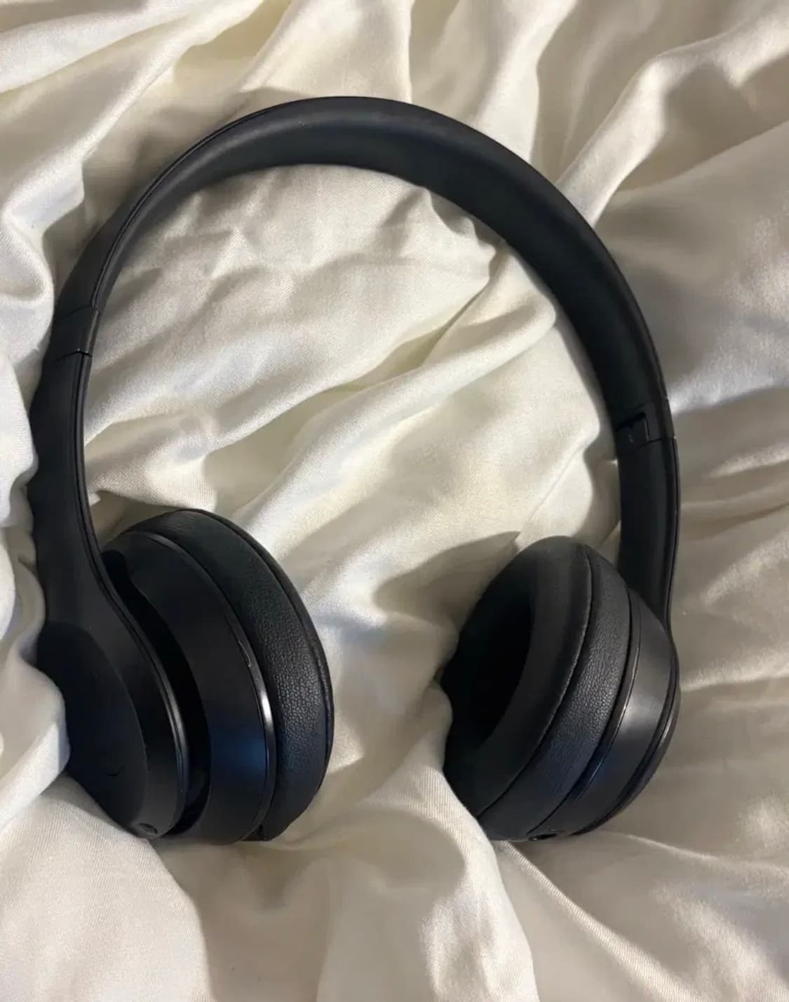 비츠 솔로 3 블루투스 무선 헤드폰 블랙 상품이미지1