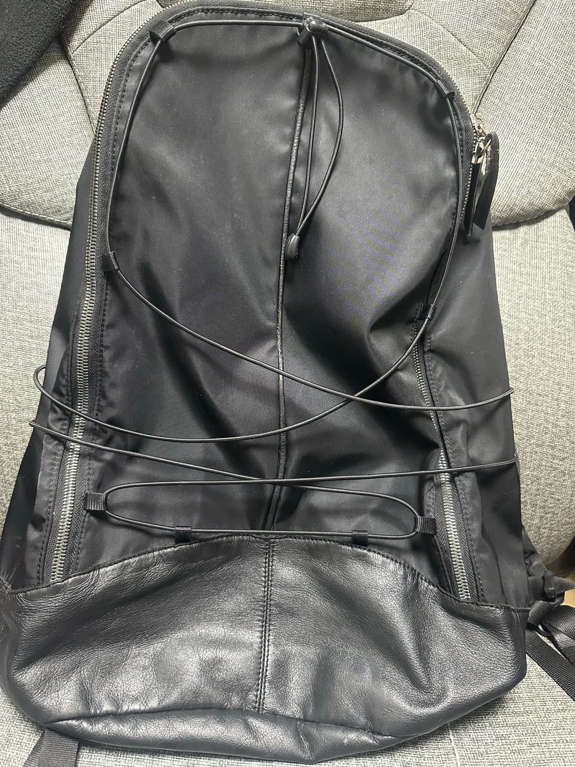 해칭룸 나일론 레더 백팩 상품이미지2