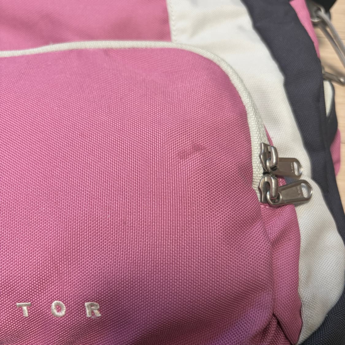 해외판)노스페이스 멘토 딸기우유 백팩 상품이미지4