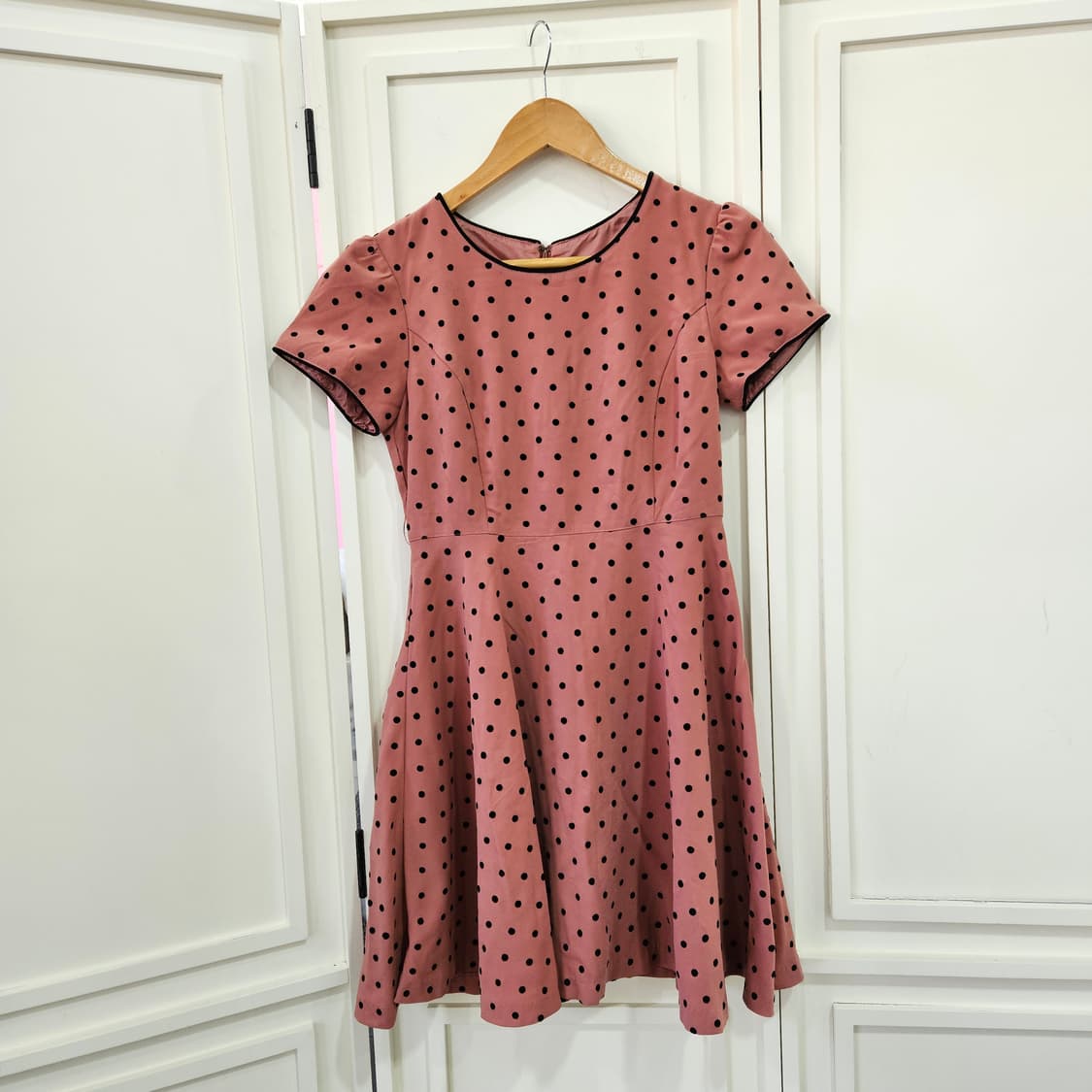 레스트로즈(LEST ROSE) 인디핑크 도트  원피스 상품이미지1