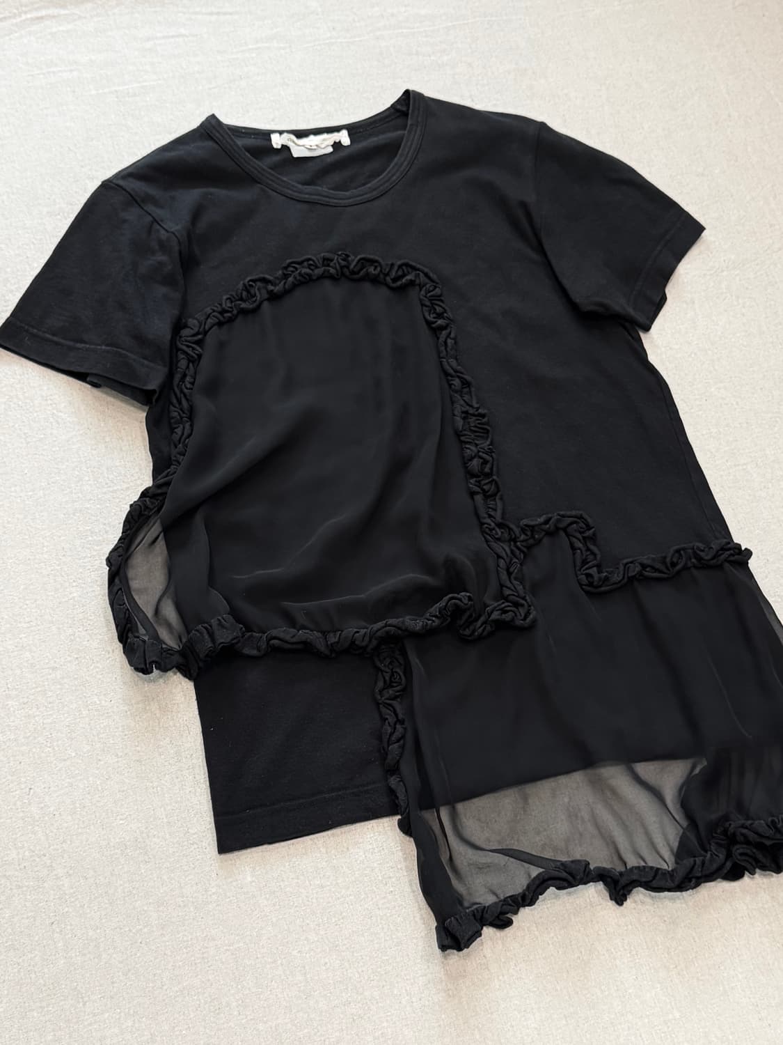 꼼데가르송 13ss 비대칭 프릴 어태치드 티셔츠 상품이미지2