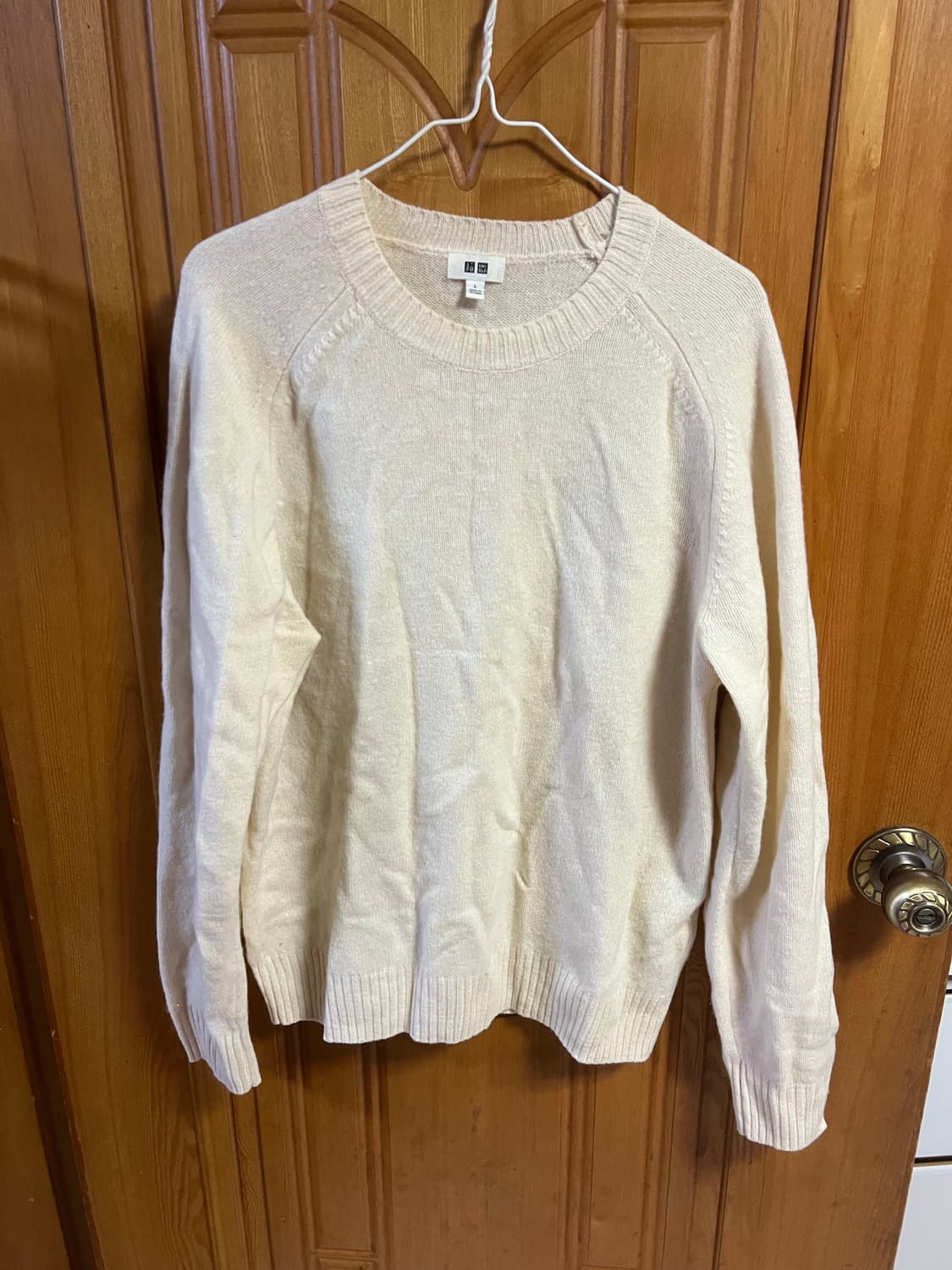 유니클로 램스울 크루넥 니트 3가지 색상  상품이미지10