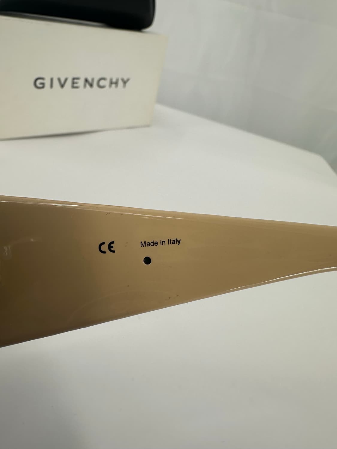 [새상품 무료배송] 정품 지방시 Made in Italy 선글라스 상품이미지9