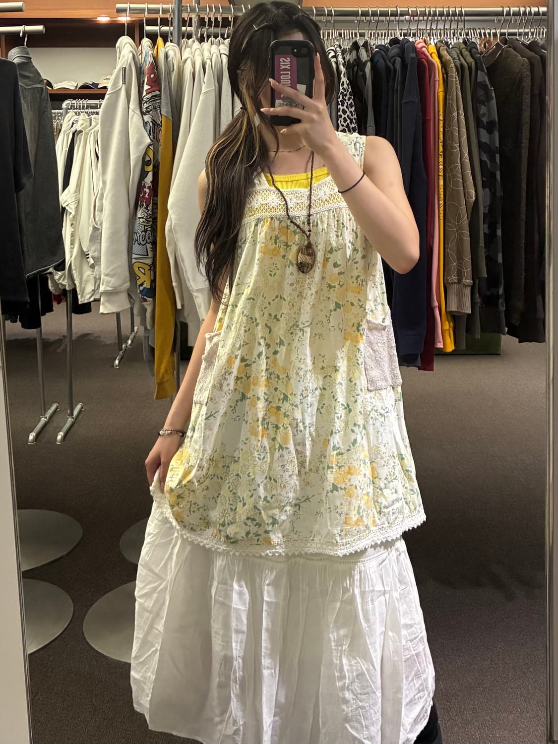 OS)Japanese vintage 여성 꽃 펀칭 디테일 플라워 나시 원 상품이미지8