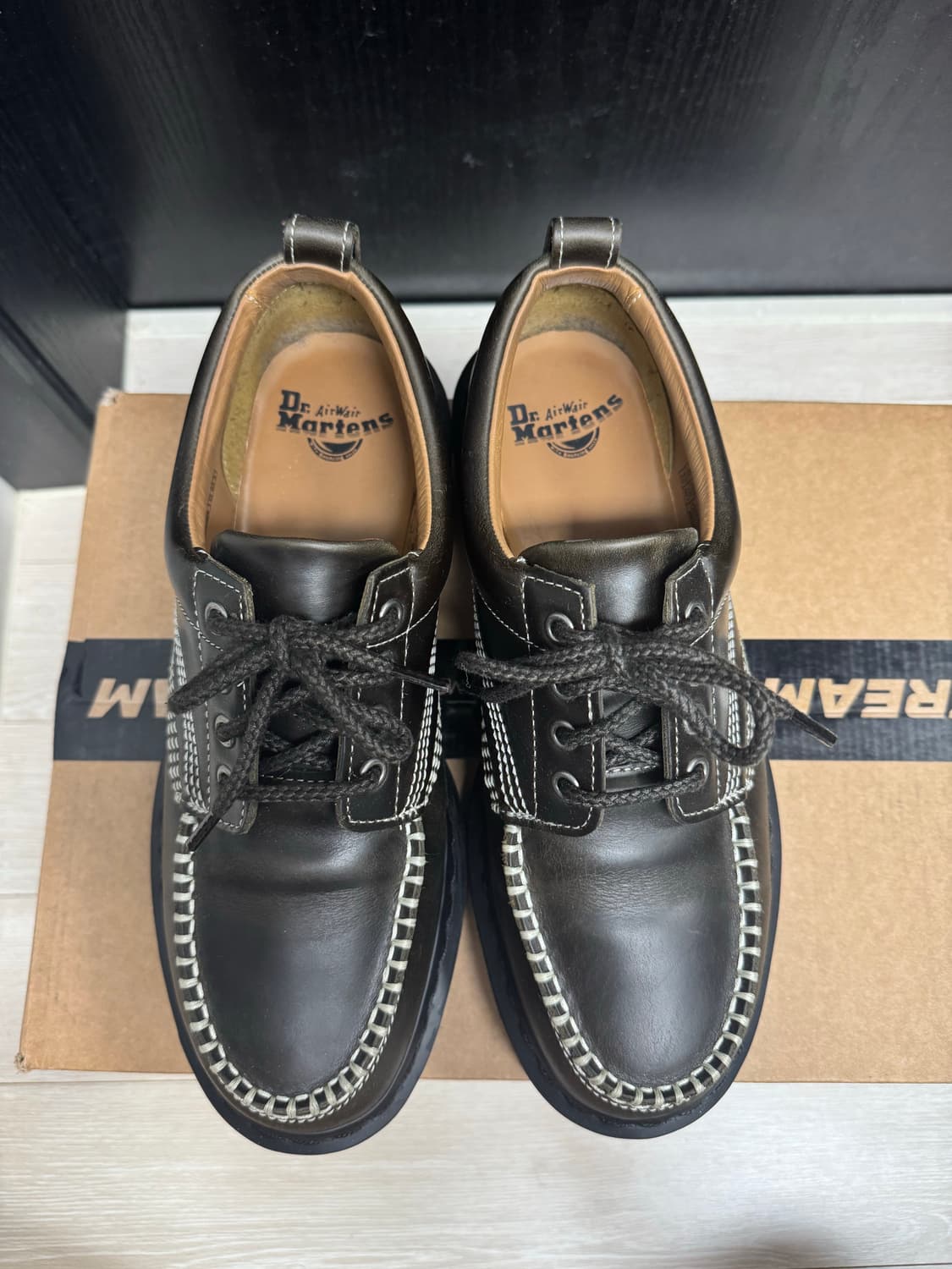 닥터마틴 로웰270 상품이미지2