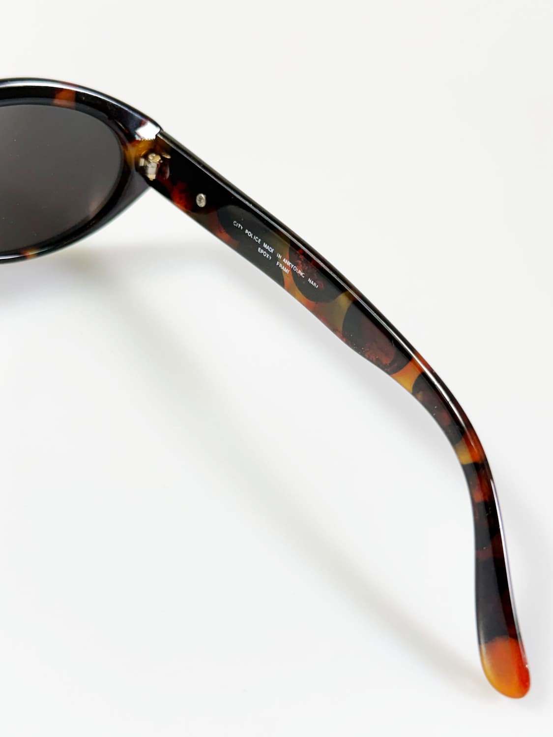 90s CITY POLICE 볼드 오벌 토터스쉘 빈티지 선글라스 상품이미지7