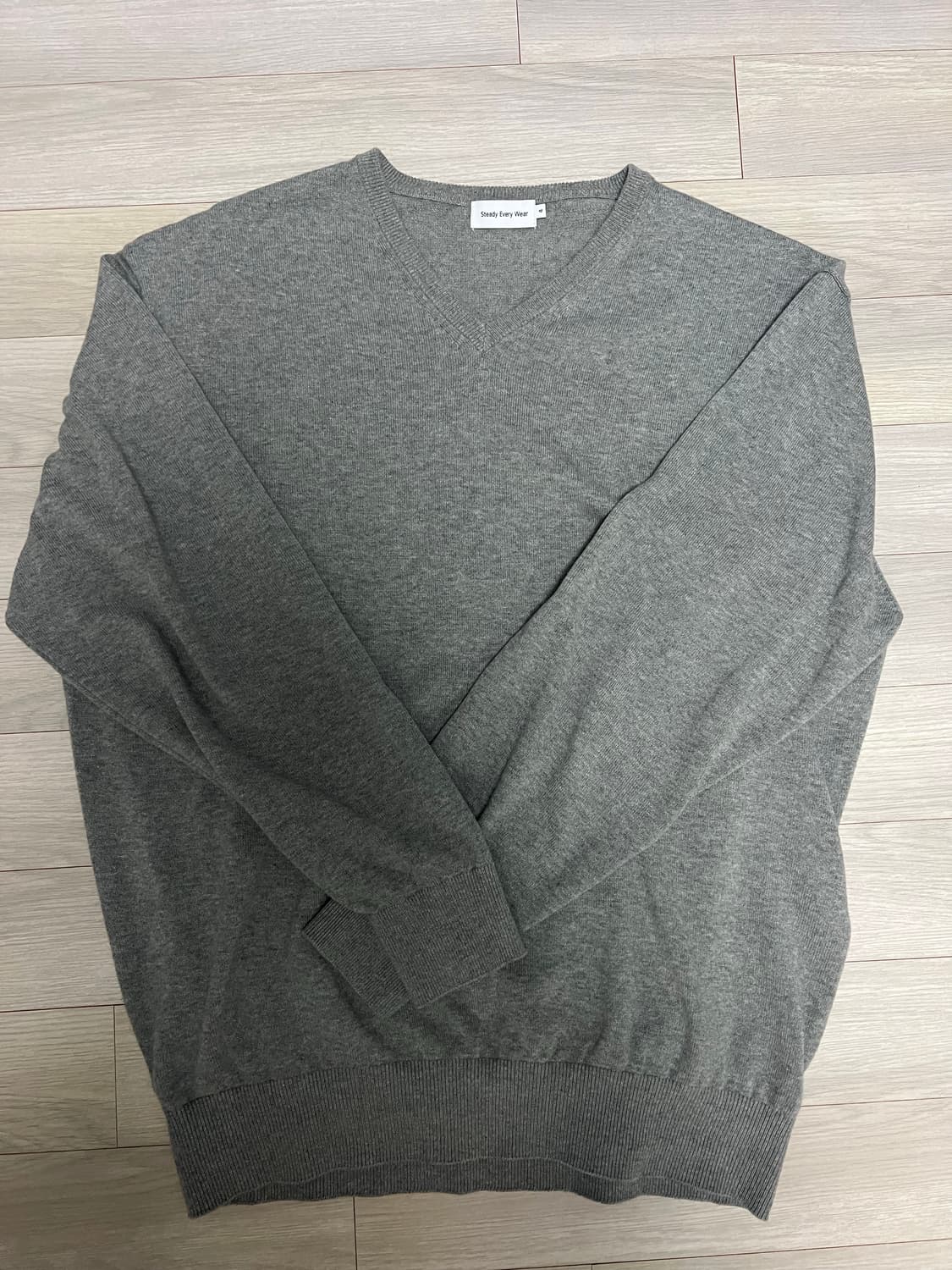 스테디에브리웨어 코튼브이넥 그레이 멜란지 4사이즈 상품이미지1