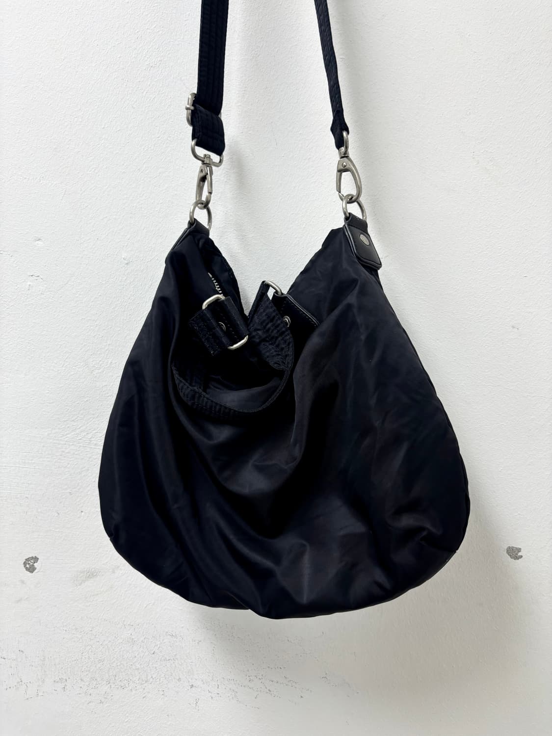 “Calvin Klein” Y2K Nylon Buckle Detail B 상품이미지9